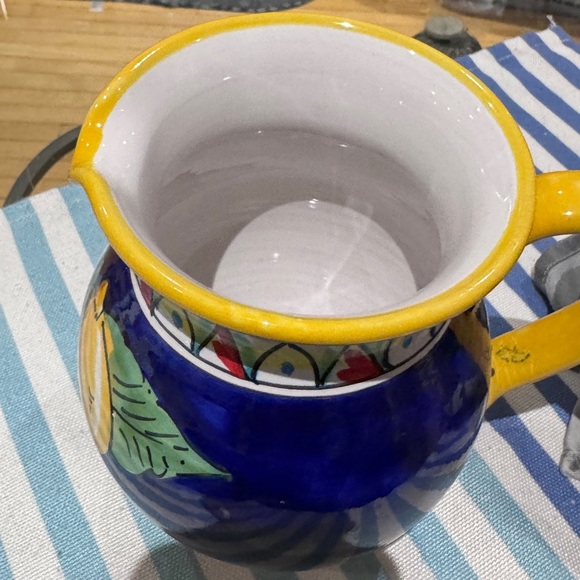🍷 Hand-Painted Italian Amalfi Coast Lemon Ceramic Pitcher Vase - One of a Kind - Picture 11 of 15